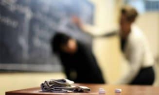  Învățătoare Reteținută după Agresiuni Fizice și Verbale Asupra unei Eleve de 10 Ani