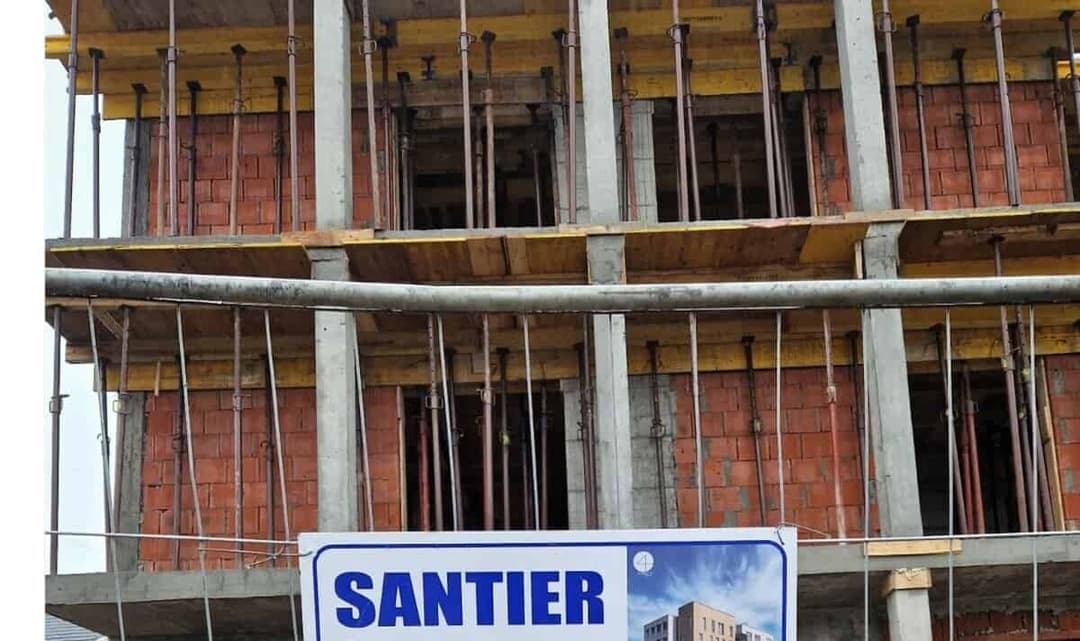 Amenzi de 300.000 lei pentru nereguli grave în construcții și lucrări civile.