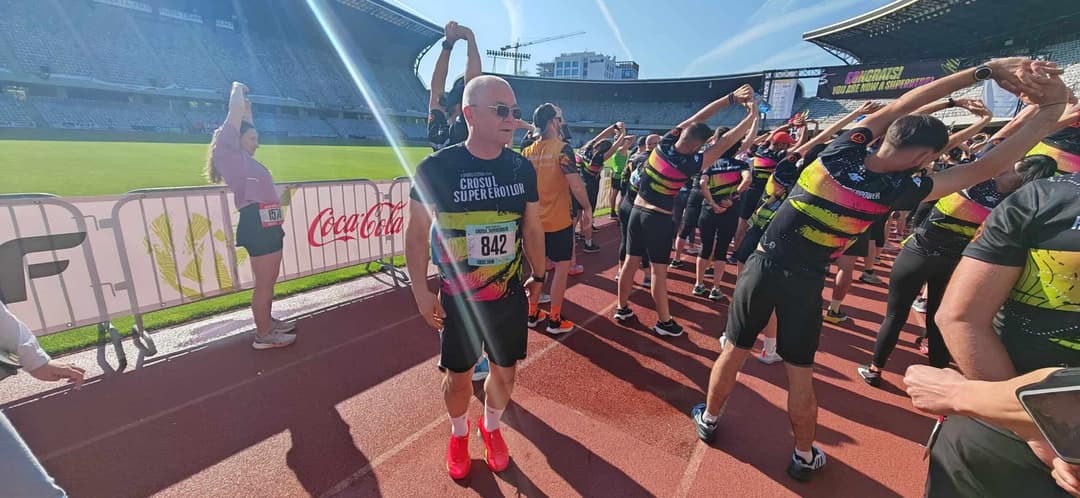 Start entuziasmant la Crosul Supereroilor pe Cluj Arena - Emil Boc, invitație la mișcare în sprijinul Via Transilvanica