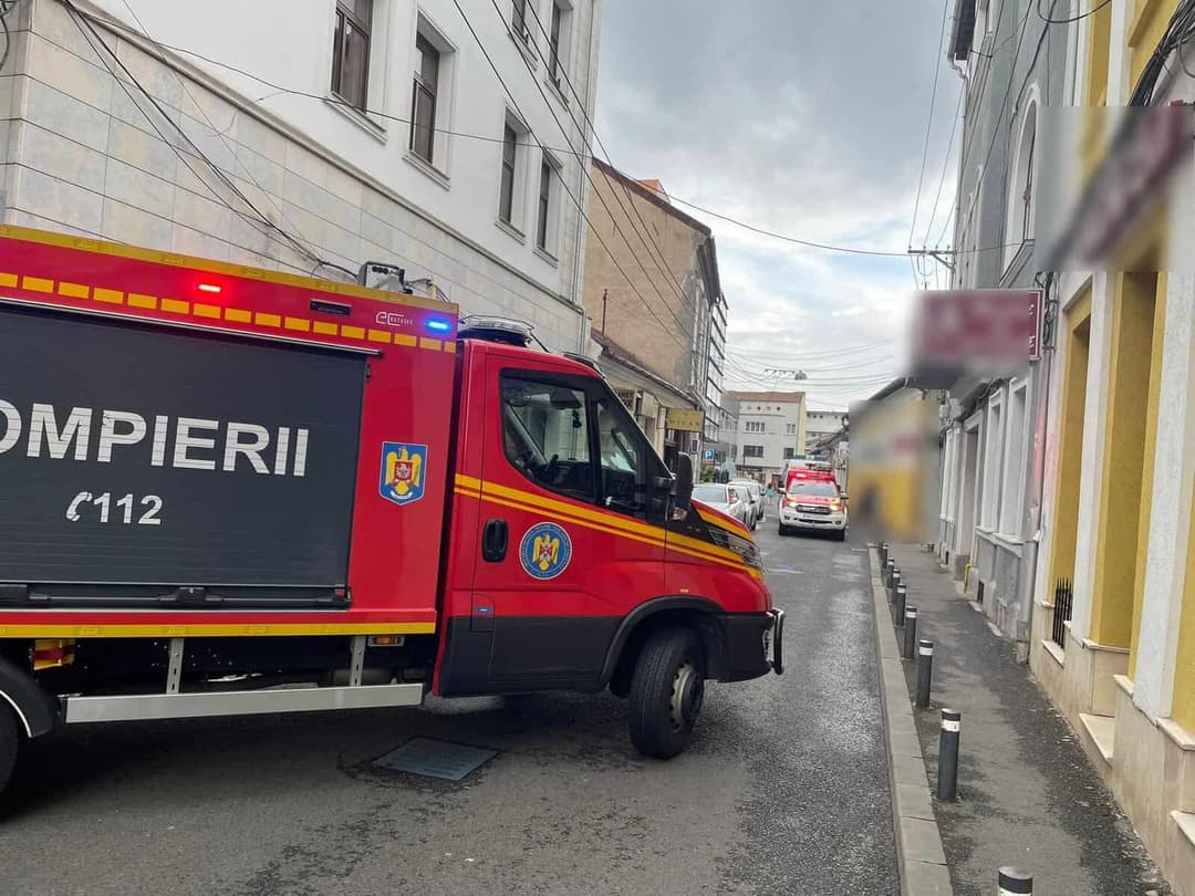 Dezastru în Cluj! Explozie în locuință improvizată, trei răniți internați de urgență