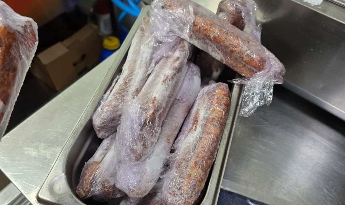 Excludem gândacii din food court-uri!