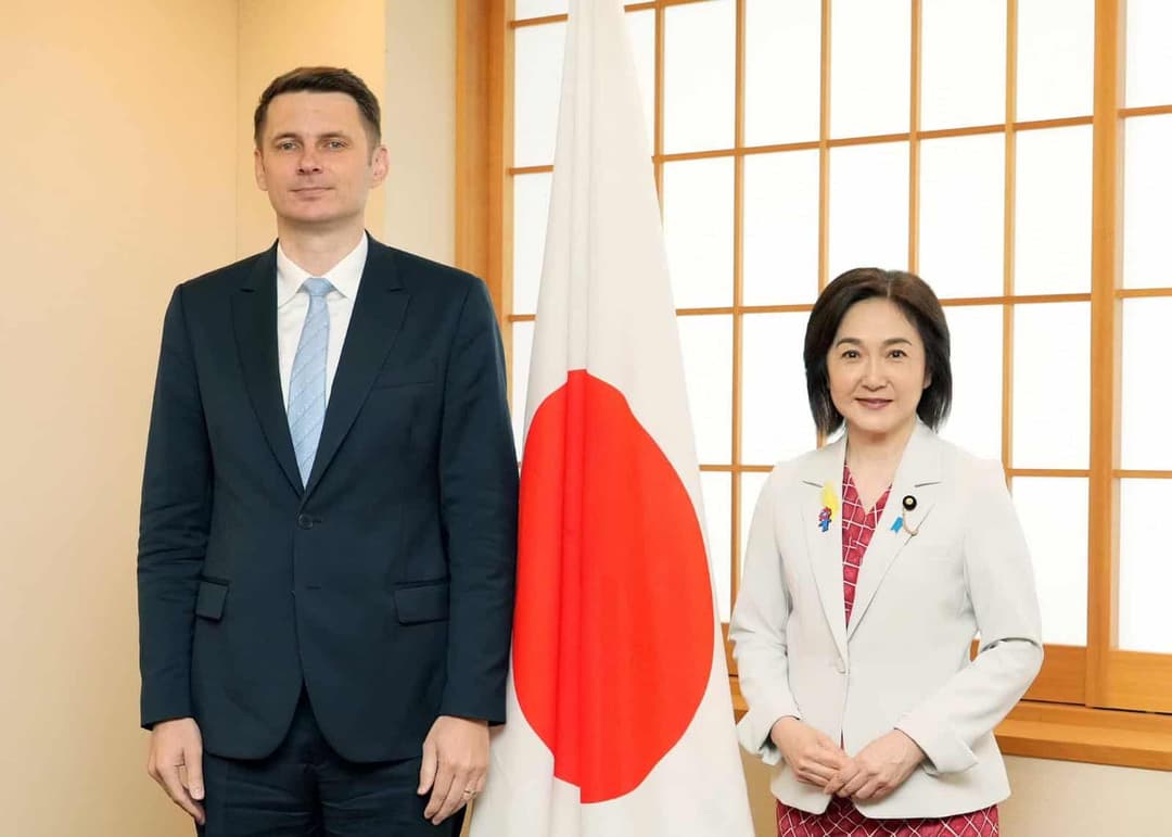 FOTO. Mircea Abrudean, Președintele Senatului, Poartă Discuții Diplomatice Înalte în Tokyo pentru Îmbunătățirea Relațiilor România-Japonia