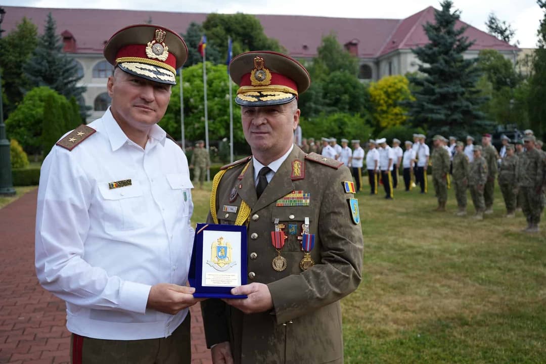 Retragerea la 59 de ani a Generalului Nicolae Tonu de la Divizia 4 Infanterie Gemina într-o ceremonie emoționantă la Cluj