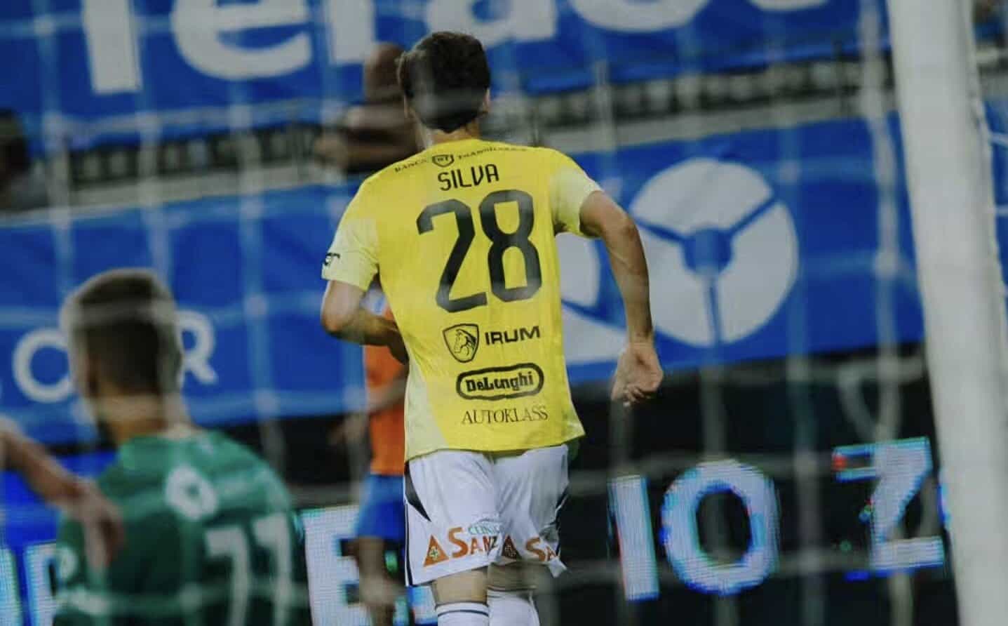 Deși a Condus, Pierde în Ultimele Minute cu 2-1!