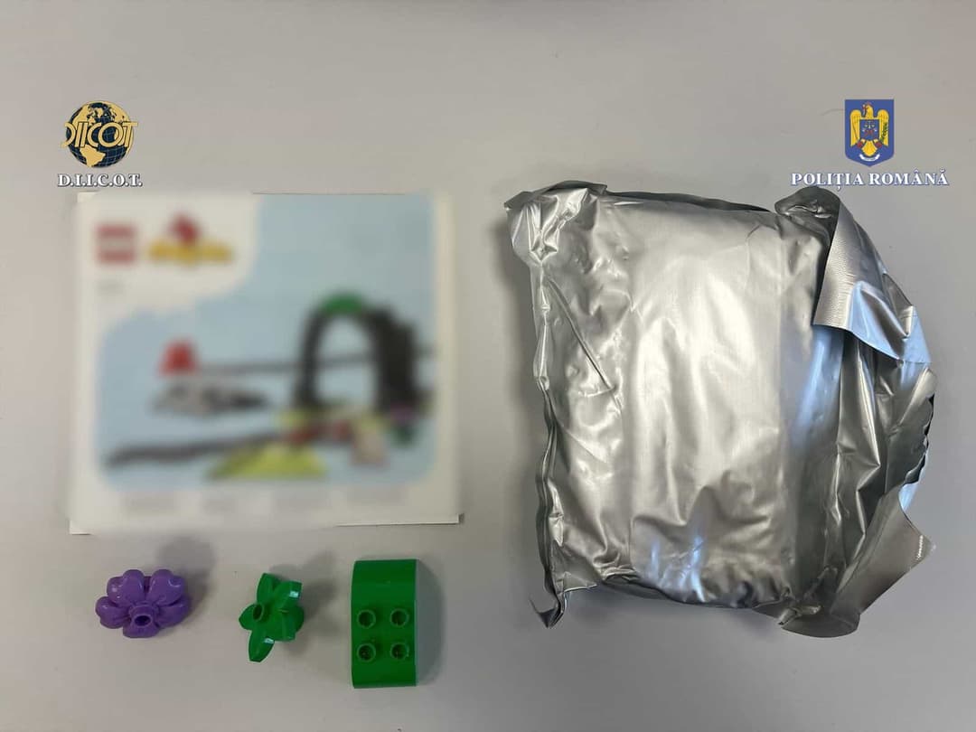 Droguri Ascunse în Cutii de Jucării la Cluj, Aduse din Olanda - Amfetamină și LSD Interceptate de DIICOT