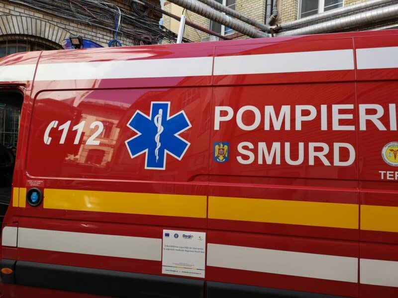  Mașină Răsturnată și Victimă Transportată la Spital! Vezi Detaliile Incidentului!