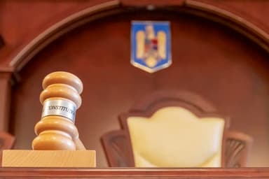  Șanse Nereale de Egalitate