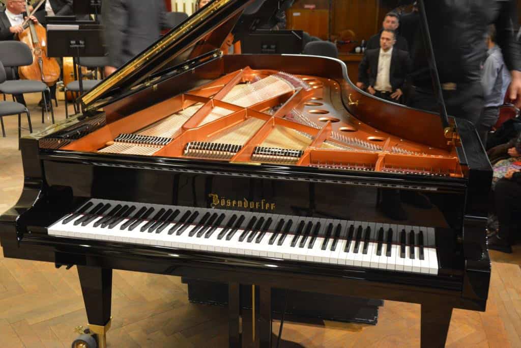 Noul Bösendorfer al Filarmonicii Cluj-Napoca, inaugurat cu fast – O bijuterie de 743.700 de lei ridică ștacheta în muzica clujeană!