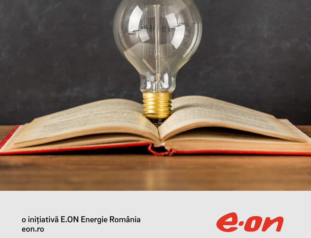 Trei școli din orașele mici pot câștiga modernizări și panouri solare prin proiectul Energie în Școlile Copilăriei oferit de E.ON Energie România