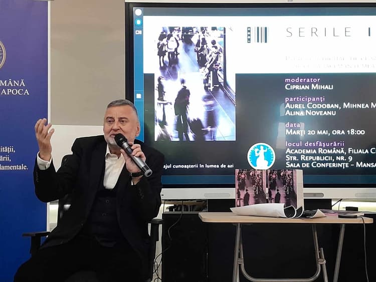  Între vuietul și liniștea inteligenței artificiale - dezbatere la Cluj despre comunicare în epoca digitală