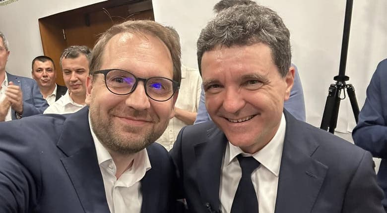  Schimbări majore la vârful partidului!