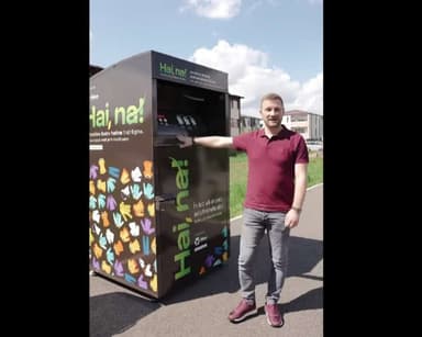 Descoperă cum Florești susține campania Hai, na! prin patru centre de colectare a hainelor și responsabilizează comunitatea împotriva risipei.