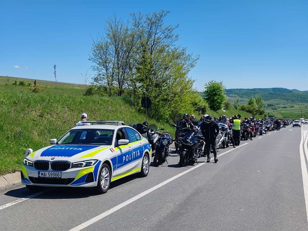  Peste 370 de motocicliști la parada din Cluj – Polițiștii, alături de ei pe motoare, pentru un trafic mai sigur!