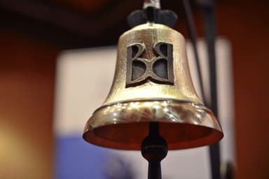  BVB închide ședința de miercuri cu scăderi pe majoritatea indicilor principali: BET și BET-Plus continuă trendul descendent