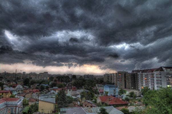  Avertizări de ploi torențiale și vreme rece în sudul, centrul și estul României - Cod Galben și Cod Portocaliu emise