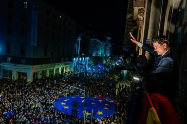 Ce scrie presa internațională despre victoria lui Nicușor Dan în alegerile prezidențiale din România și înfrângerea lui George Simion?